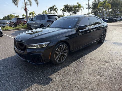 Used 2022 BMW M760i xDrive AWD/4WD image 8