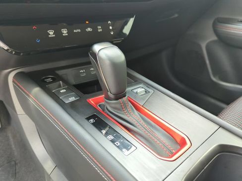 Certified 2025 Nissan Kicks SR AWD/4WD image 41