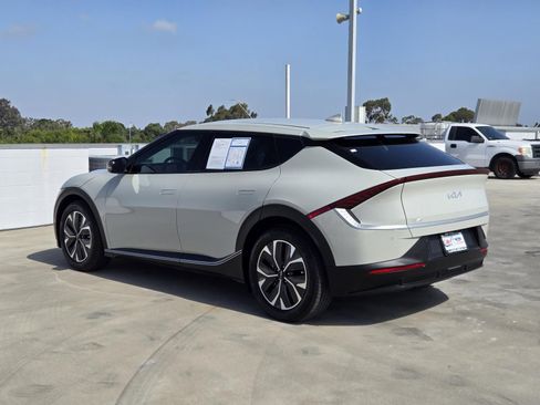 Used 2024 Kia EV6 Light RWD image 6
