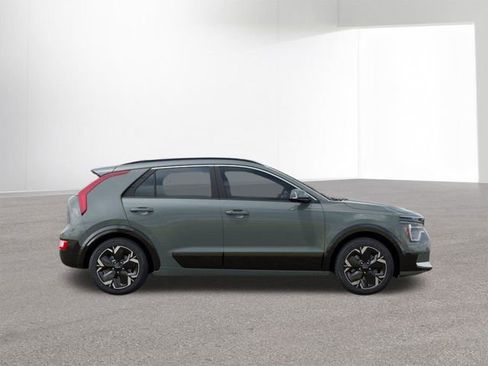 New 2025 Kia Niro Wind image 8