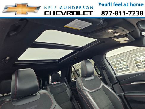 Used 2025 Ford Explorer ST AWD/4WD image 17