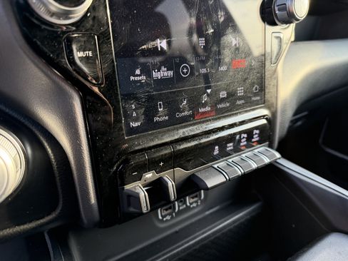 Used 2023 RAM 1500 Big Horn image 15
