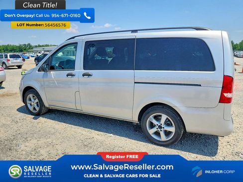 Used 2016 Mercedes-Benz Metris Passenger image 3
