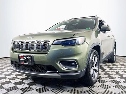 Used 2019 Jeep Cherokee Limited image 3