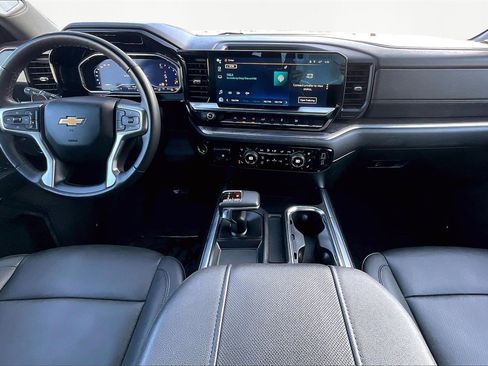 Used 2023 Chevrolet Silverado 1500 LTZ image 16