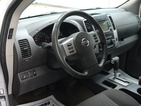 Used 2018 Nissan Frontier SV RWD image 10