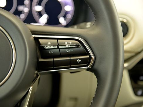 Used 2024 MAZDA CX-90 Plug-In Hybrid w/ Premium Plus AWD/4WD image 24