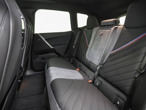 Used 2026 BMW iX xDrive45 w/ M Sport Package image 23