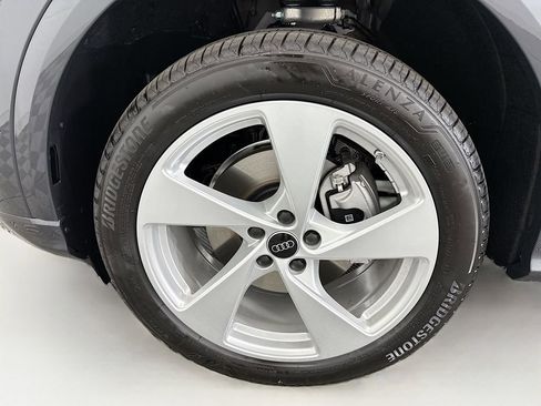 Used 2025 Audi Q5 Premium AWD/4WD image 30