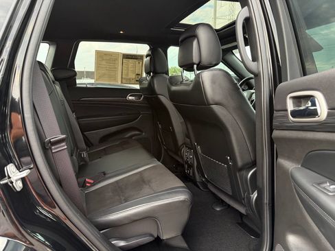 Used 2021 Jeep Grand Cherokee Laredo X AWD/4WD image 15