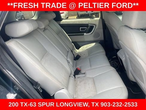 Used 2017 Land Rover Discovery Sport SE AWD/4WD image 16