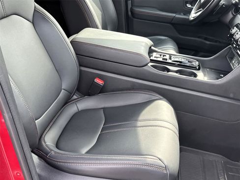 Used 2023 Honda Pilot TrailSport image 15
