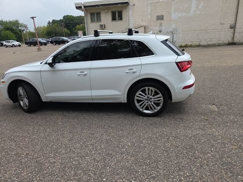 Used 2018 Audi Q5 2.0T Premium Plus w/ Premium Plus Package AWD/4WD image 5