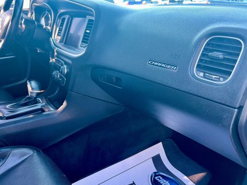 Used 2018 Dodge Charger GT AWD/4WD image 18