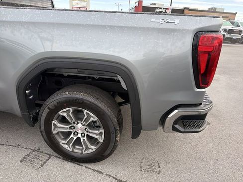 New 2026 GMC Sierra 1500 SLE AWD/4WD image 9