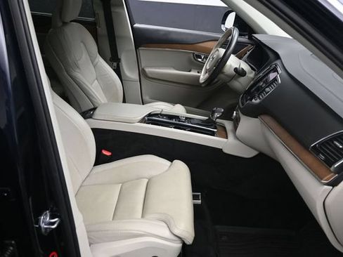 Used 2016 Volvo XC90 T6 Inscription w/ Vision Package AWD/4WD image 28