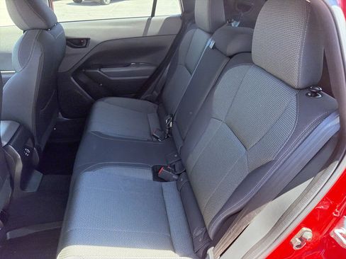 Used 2024 Subaru Crosstrek 2.0i Premium AWD/4WD image 14