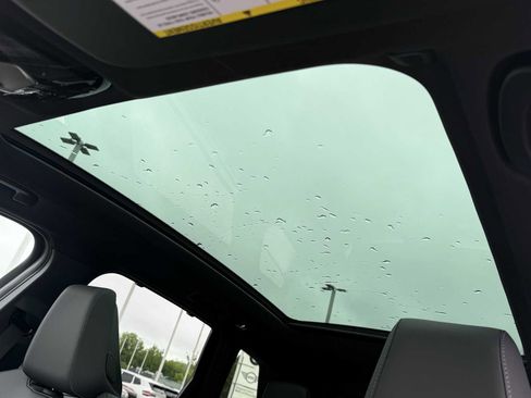 New 2025 BMW X3 xDrive30i w/ Premium Package image 24