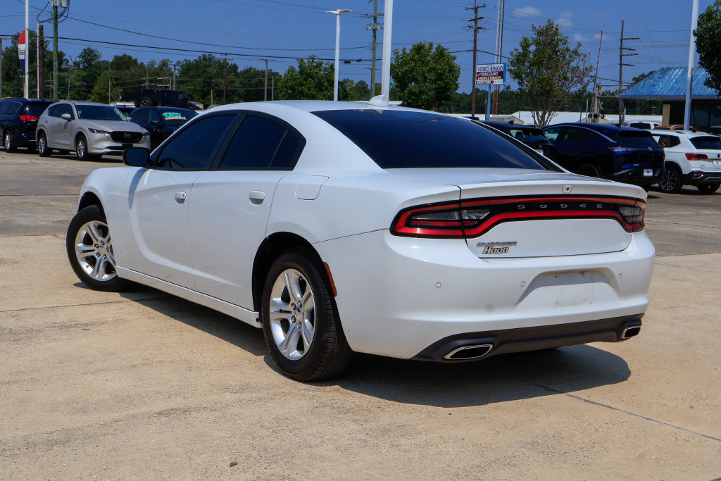 Used 2023 Dodge Charger SXT RWD image 2