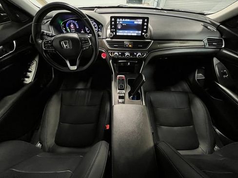 Used 2019 Honda Accord Touring image 17