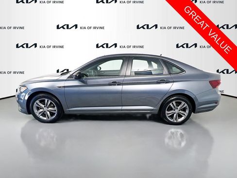Used 2019 Volkswagen Jetta R-Line FWD image 4