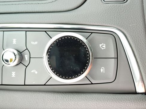 New 2025 Cadillac XT6 Luxury w/ LPO, Premium Carpet Package image 29