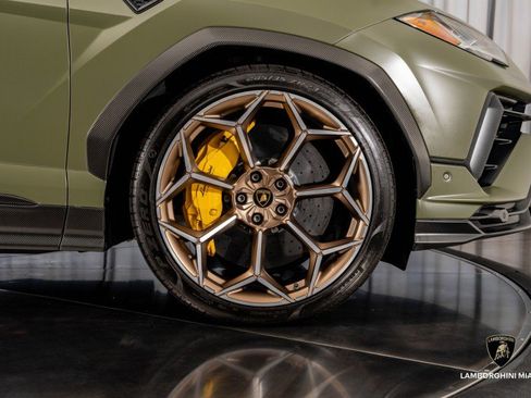 Used 2024 Lamborghini Urus Performante image 34