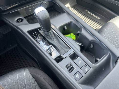 New 2026 Nissan Sentra SV w/ SV Convenience Package FWD image 8