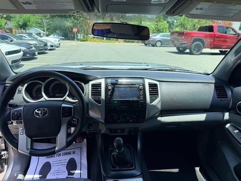 Used 2015 Toyota Tacoma 2WD Access Cab w/ SR5 Package image 28
