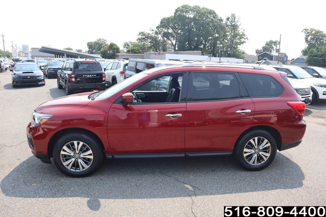 Used 2018 Nissan Pathfinder SV w/ SV Tech Package AWD/4WD image 8