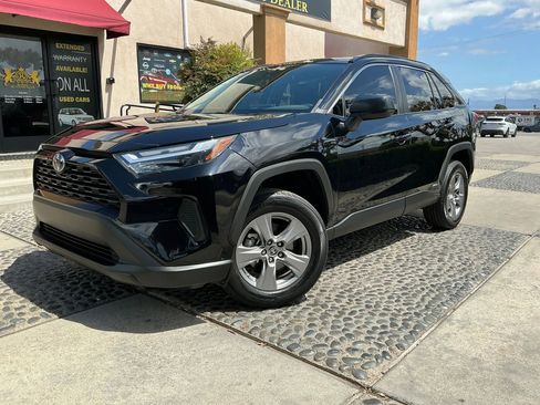 Used 2023 Toyota RAV4 LE AWD/4WD image 1