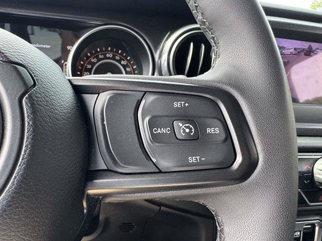 Used 2023 Jeep Wrangler Unlimited Sport AWD/4WD image 20