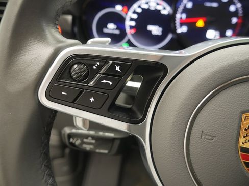 Used 2023 Porsche Cayenne AWD/4WD image 36