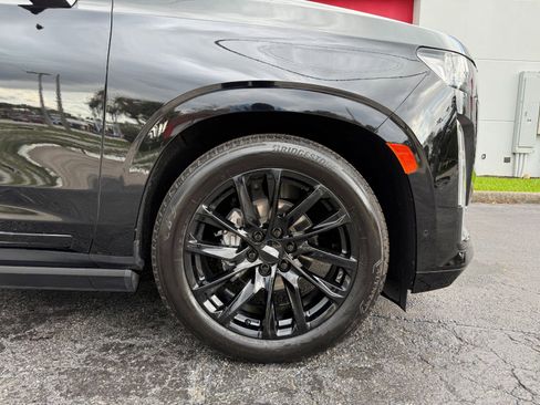 Used 2021 Cadillac Escalade Sport Platinum image 3