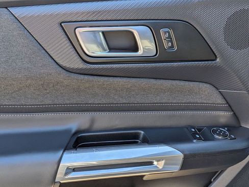 Used 2024 Ford Mustang Coupe image 14