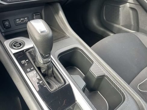 Used 2024 Nissan Sentra SV FWD image 29