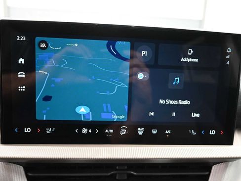 Used 2025 Ford Explorer Active w/ Active Comfort Package image 24