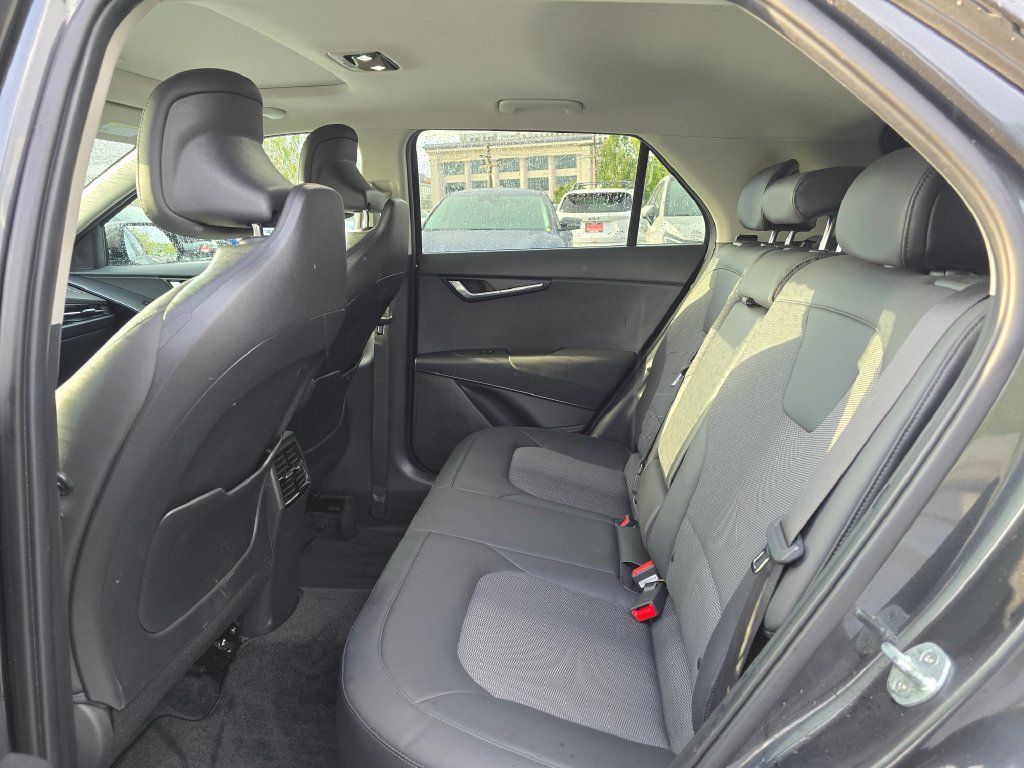 Certified 2024 Kia Niro EX Touring FWD image 17