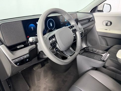 Used 2025 Hyundai Ioniq 5 SEL RWD image 23