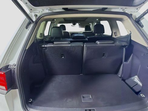 Used 2024 Volkswagen Atlas SE FWD image 31