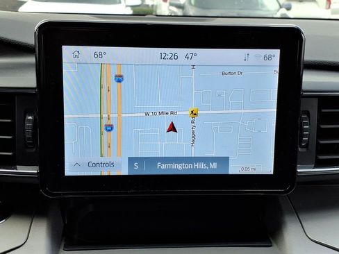 Used 2023 Ford Explorer XLT w/ Equipment Group 202A image 16