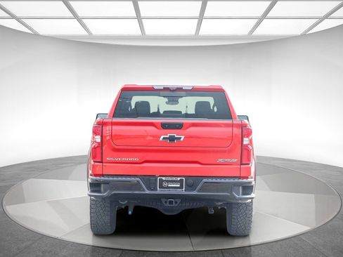 Used 2023 Chevrolet Silverado 1500 ZR2 w/ Technology Package image 3