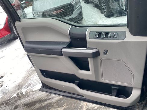 Used 2019 Ford F250 XLT w/ Snow Plow Prep Package image 15