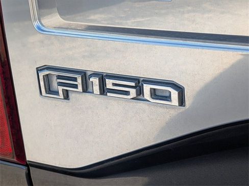 Used 2015 Ford F150 Platinum w/ Equipment Group 701A Luxury image 16