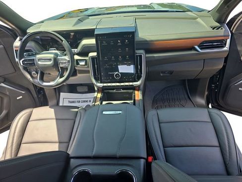 Used 2025 GMC Yukon Denali w/ Denali Reserve Package AWD/4WD image 9