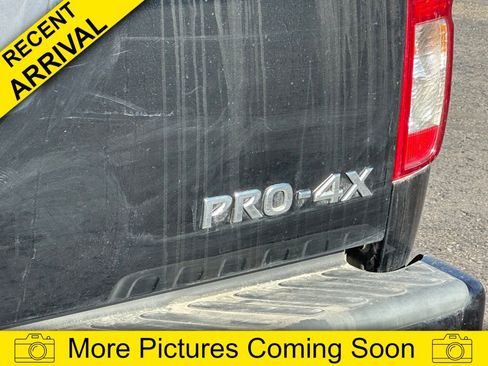 Used 2019 Nissan Frontier PRO-4X image 17