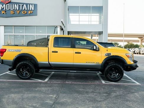 Used 2018 Nissan Titan PRO-4X w/ Pro-4x Convenience Package image 4