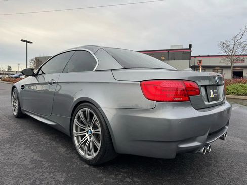 Used 2009 BMW M3 Convertible 2D image 11