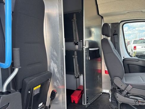 Used 2024 RAM ProMaster 3500 w/ Delivery Van Package image 14