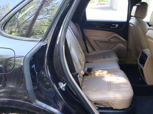 Used 2019 Porsche Cayenne S AWD/4WD image 21
